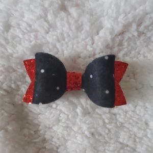 Chunky red glitter and felt hair bow